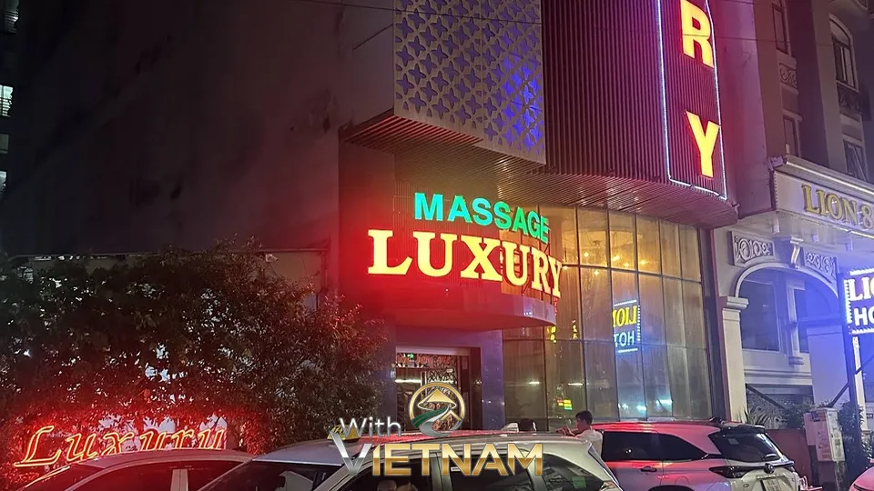 럭셔리 마사지 (껀터)