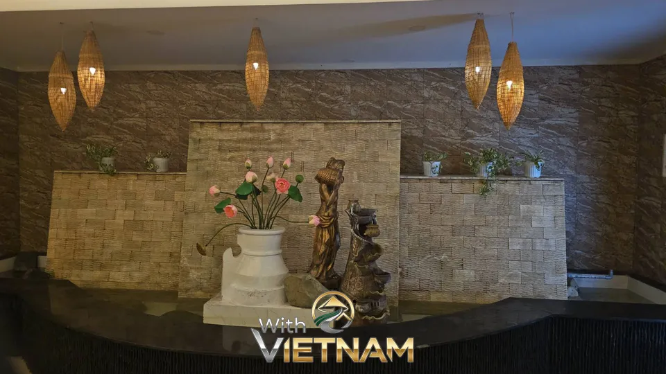 체리 스파의 분수대와 장식 조형물