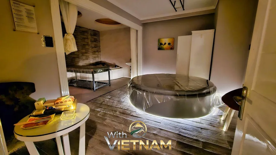 마사지 베드와 물침대가 있는 방