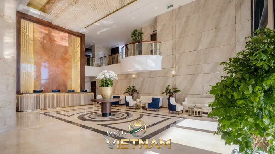 대리석으로 마감된 화려한 황제 스파 로비